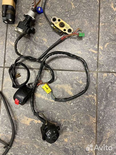 Запчасти Suzuki GSX-750R k1-2