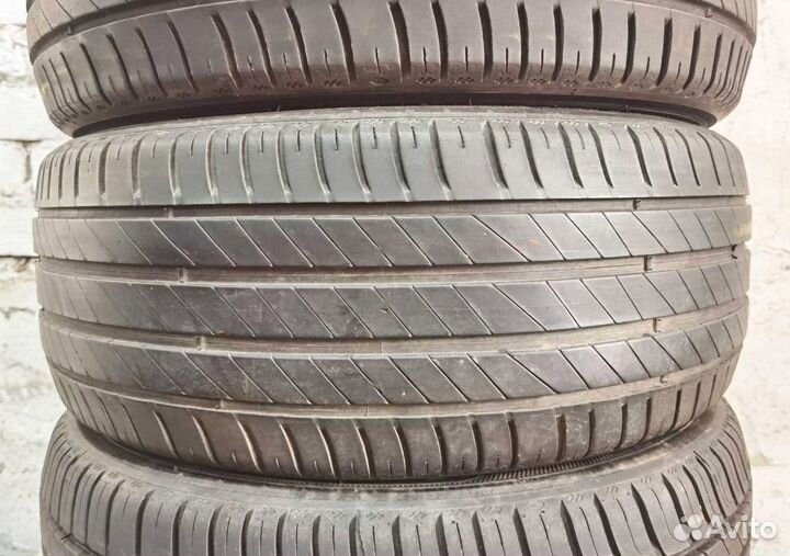 Kleber Dynaxer HP4 215/55 R17 98V