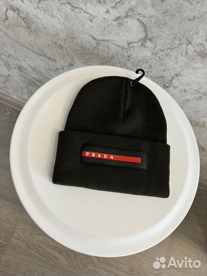 Шапка Prada