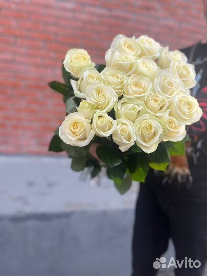 Букет роз 25 белых роз 80см с доставкой
