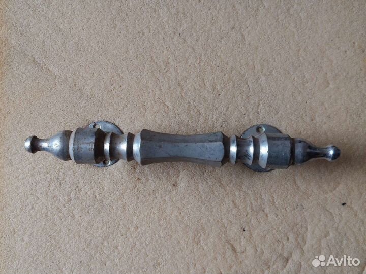 Бронзовая старинная дверная ручка