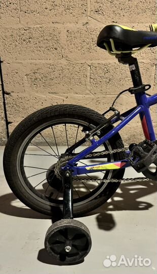 Детский трехколесный велосипед бу