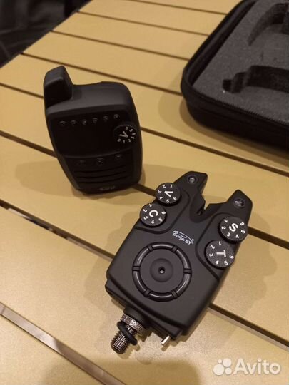 Сигнализаторы поклевки с пейджером 4+1