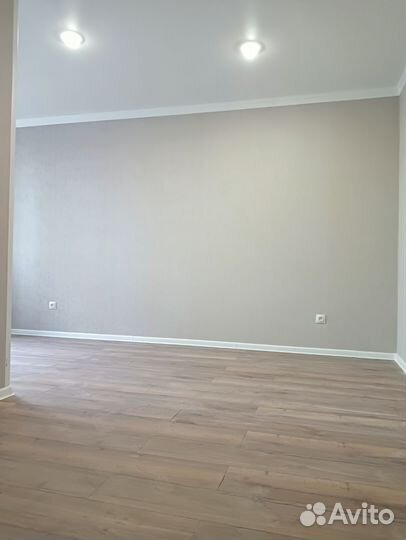 Поклейка обоев