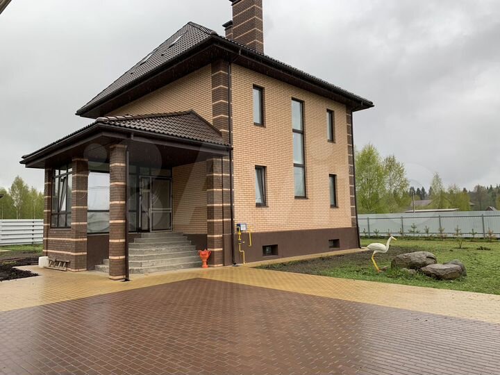 Дом 170 м² на участке 15 сот.