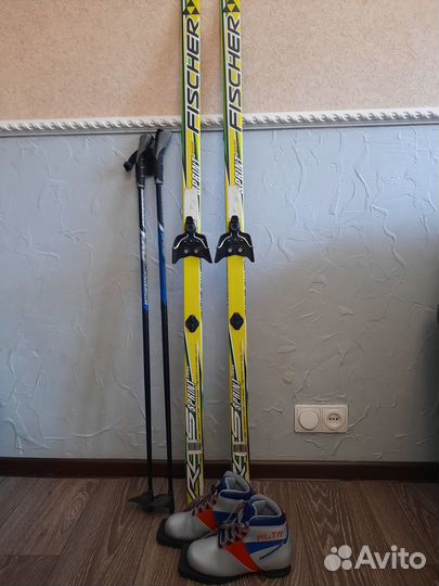 Лыжи беговые детские 150 см ботинками