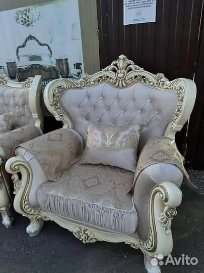 Диван и кресла