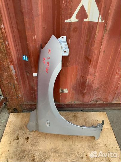 Переднее правое крыло Mazda 3 BK хэтчбек