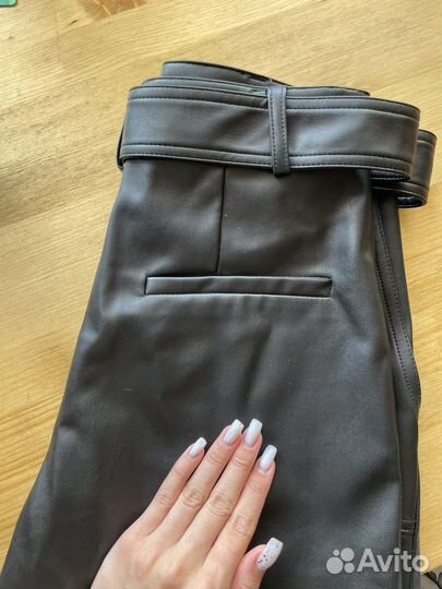 Шорты женские кожаные