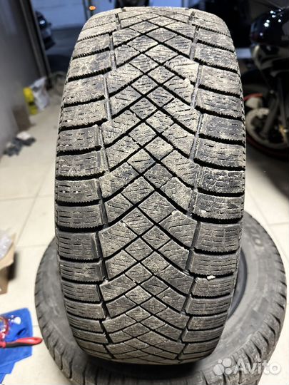 Pirelli Ice Zero FR 205/55 R16 T