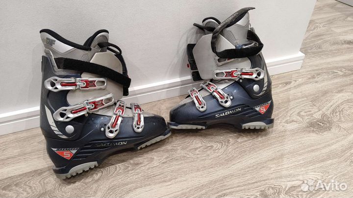 Горнолыжные ботинки salamon 28