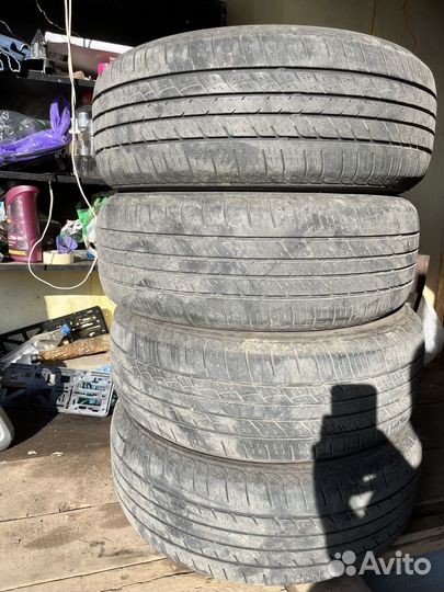 Westlake SU318 225/60 R17