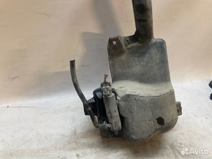 Бачок омывателя Cadillac Cts DM57 LA3 2003