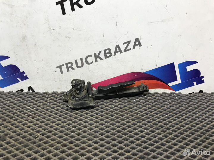 Ручка двери наружная правая