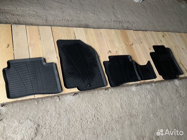 Автомобильные коврики резиновые