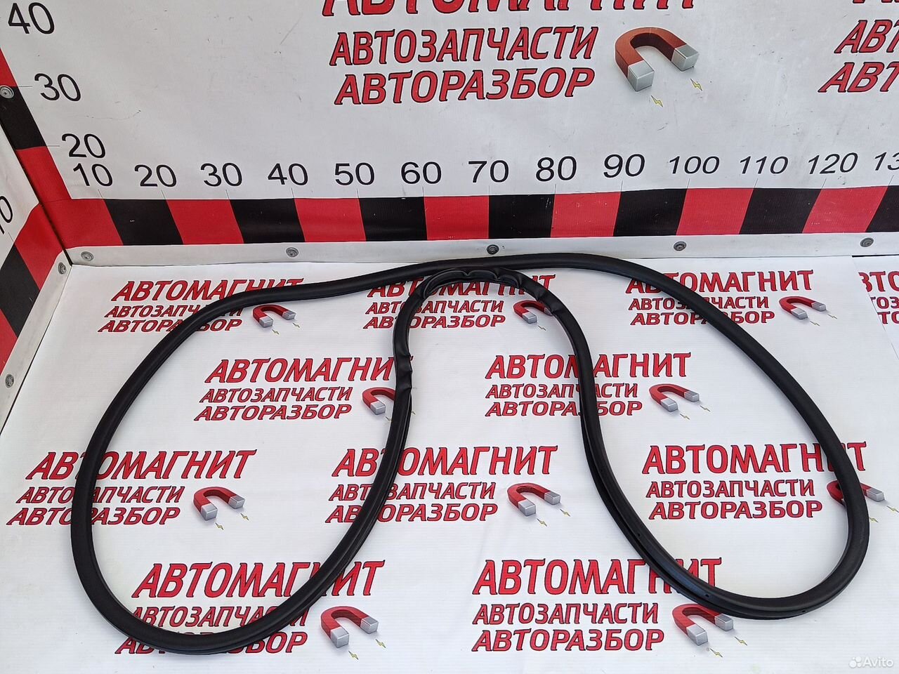 Уплотнитель двери передней правой Лексус RX 4