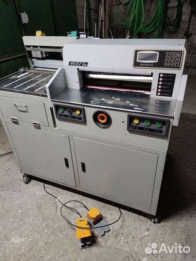 Машина для производства фотоальбомов T-6S