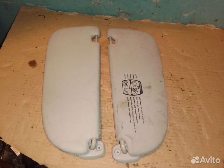 Солнцезащитный козырек Peugeot 206