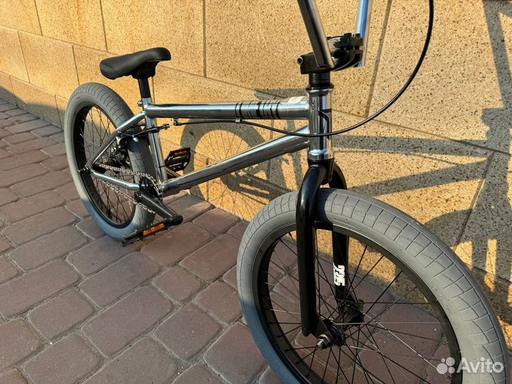 Велосипед новый BMX R20 трюковой