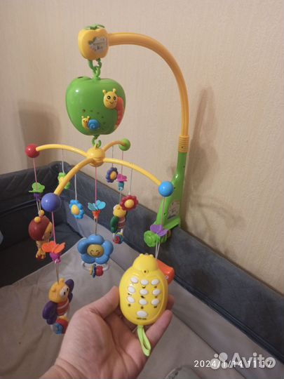 Мобиль на кроватку с пультом