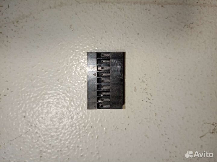 Гнездо на кабель BLD2 2*9 - 18 контактов