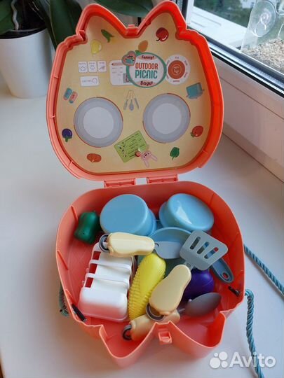 Игровой набор Посуда в чемодане