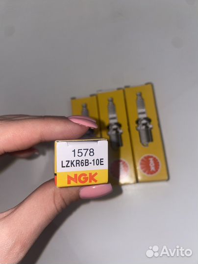 Свеча зажигания