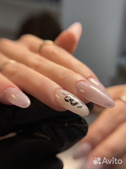 Маникюр с покрытием гель лаком