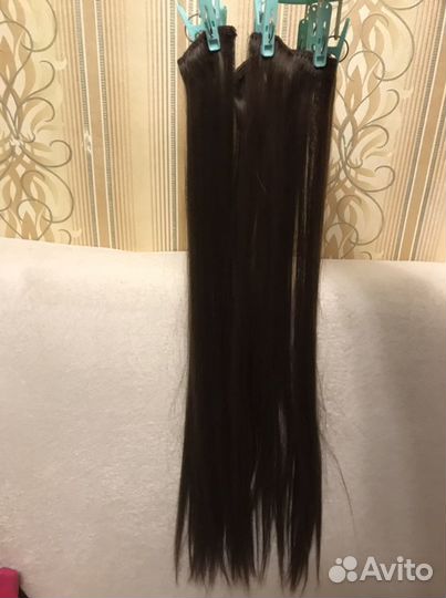 Волосы на заколках