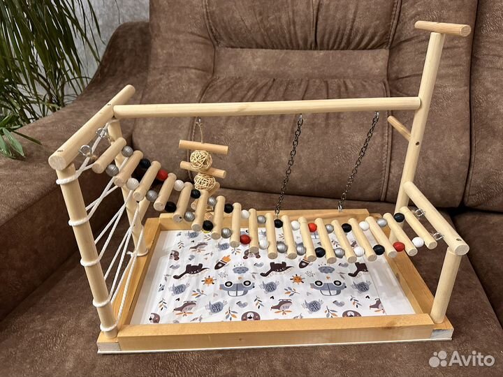 Игровой стенд для попугая (приседа)