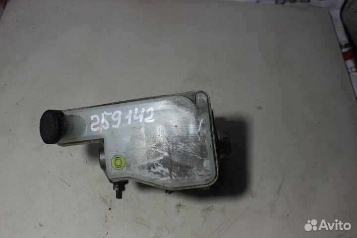 Главный тормозной цилиндр nissan AK12