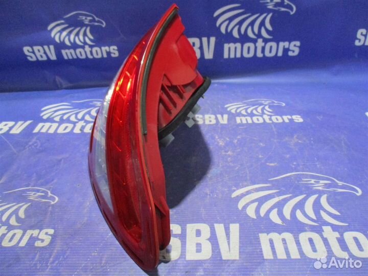 Фонарь задний правый Mercedes-Benz C W204 271950