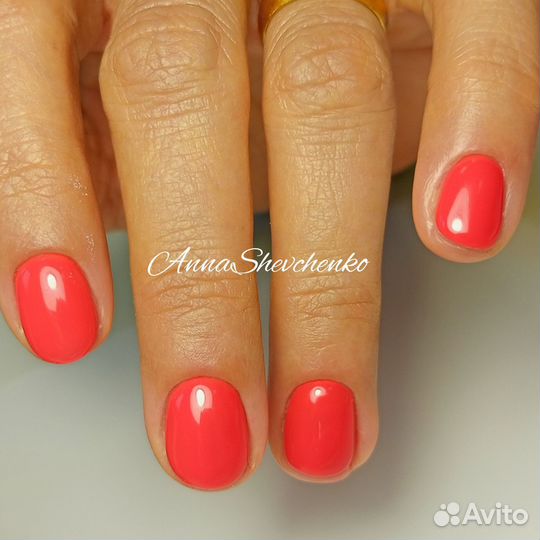 Модель на маникюр, наращивание ногтей