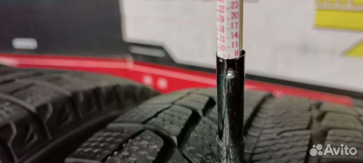 Michelin Latitude X-Ice XI2 215/70 R16 100T