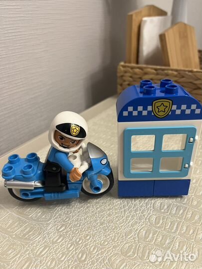 Lego duplo полицейский участок и полицейский