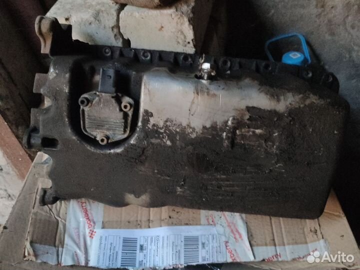 Масляный поддон двигателя