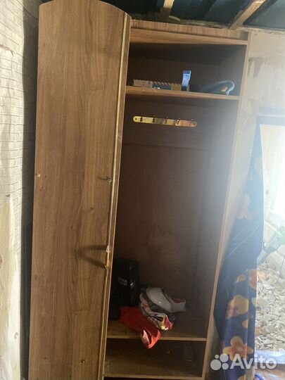 Двери и шкаф