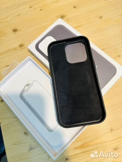 Новый чехол кожаный на iPhonе 14 про с MagSafe