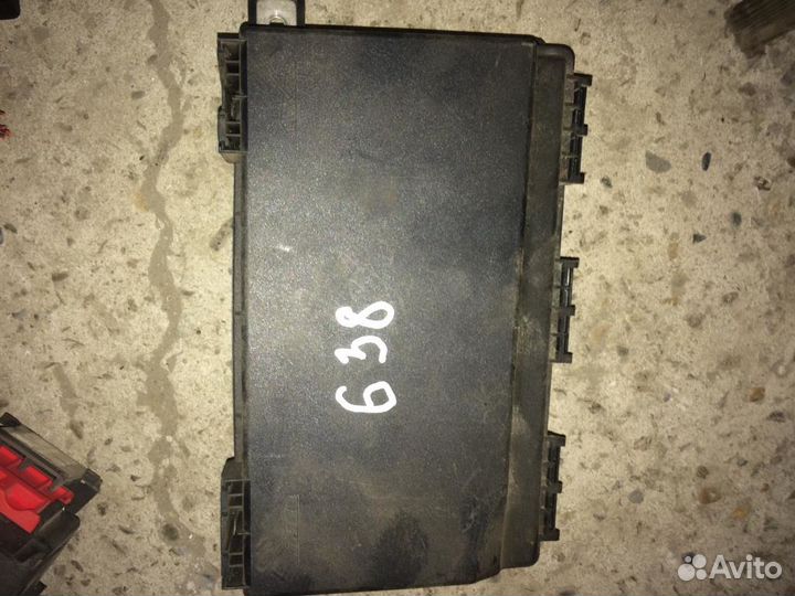 Блок предохранителей opel Astra H 2005-нв 13268305