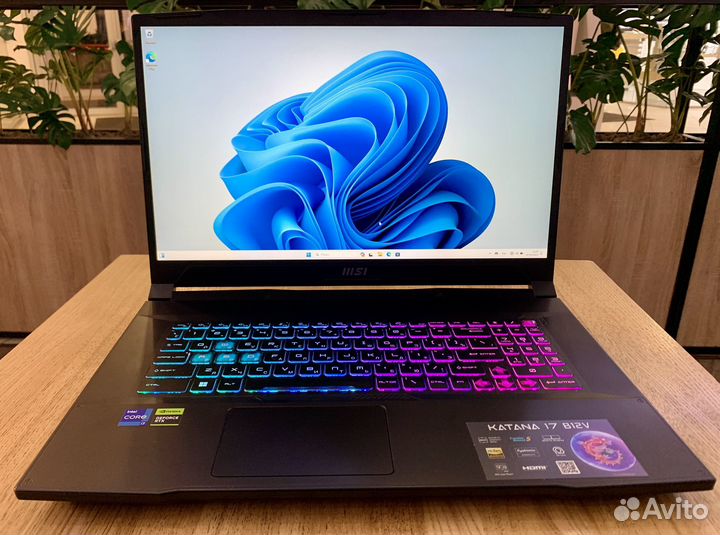 Ноутбук MSI GF76 Katana