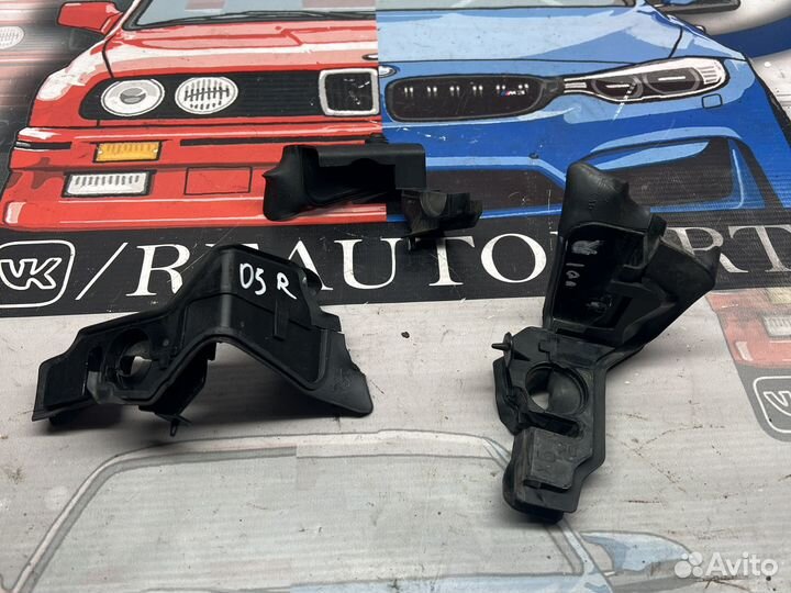 Уплотнителя капота правый BMW