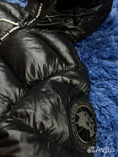 Пуховик Canada goose