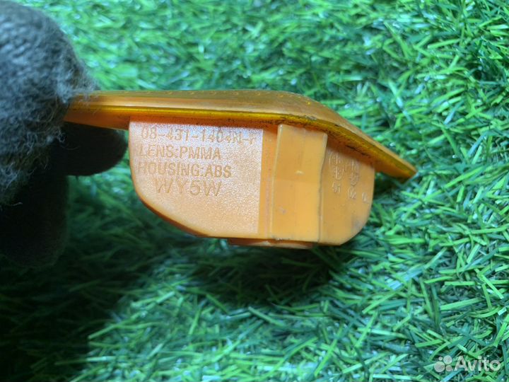 Повторитель поворота в крыло Ford Focus I