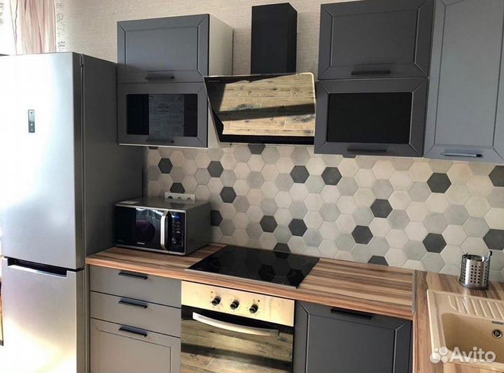 Кухонный гарнитур новый серый
