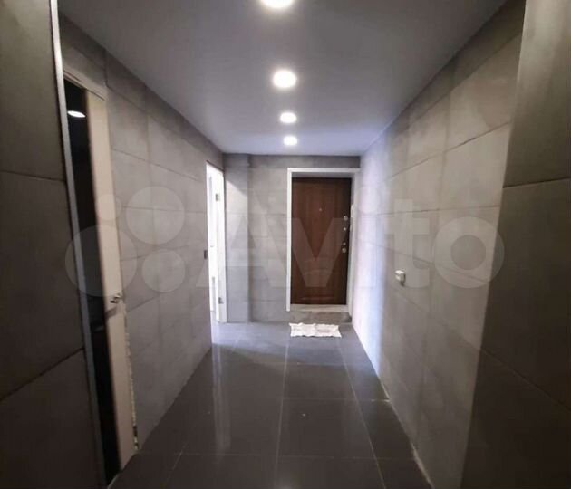 3-к. квартира, 70 м², 1/10 эт.