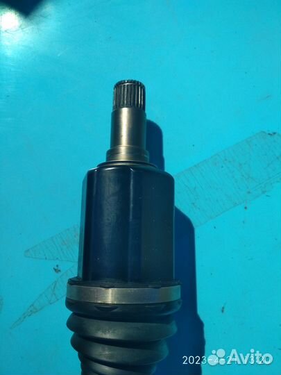 Вал приводной передний правый Mercedes-Benz