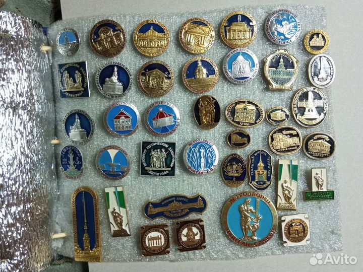 Знаки и значки СССР