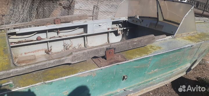 Продам лодку с мотором