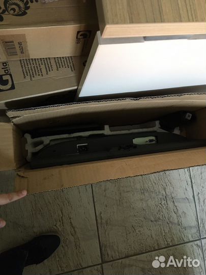 Мониторы 8 шт на запчасти цена за все