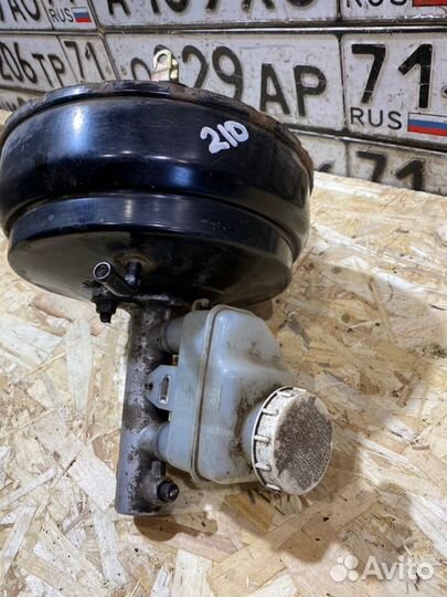 Вакуумный усилитель с гтц Mitsubishi Lancer 4G18